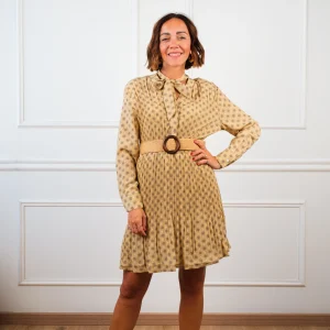 Abito M'ama Non M'ama